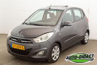 krockskadad bil auto Hyundai I-10 1.2 i-Vision 70.841 km NAP Airco Elek Dak 2012/9