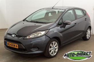 krockskadad bil auto Ford Fiesta 1.25 Airco Limited 2010/1