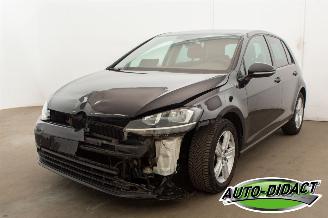 skadebil auto Volkswagen Golf 1.0 Automaat Clima Trendline 2019/4