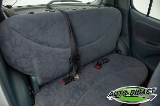Toyota Yaris 1.3-16V Automaat VVT-i Sol picture 17
