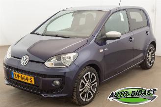 Auto incidentate Volkswagen Up! 1.0 high up! 71.052 km Navi Airco BlueMotion 2015/11
