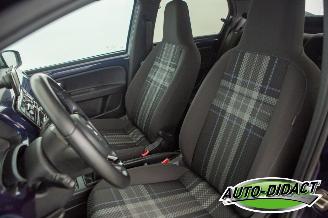 Volkswagen Up! 1.0 high up! 71.052 km Navi Airco BlueMotion picture 23
