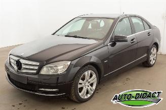 krockskadad bil auto Mercedes C-klasse C200 CDI Clima Navi 2010/10