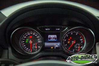 Mercedes Cla-klasse 180 Automaat Clima Navi Camera picture 5