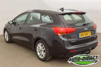 Kia Cee d 1.6 GDI 117.593 Clima Navi Camera ComfortPlusLine Navigator picture 3