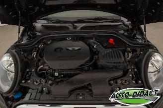 Mini Cooper 1.5 Airco Navi Business picture 34