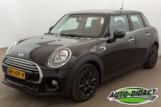 damaged passenger cars Mini Cooper 1.5 Airco Navi Business 2015/7