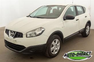 skadebil auto Nissan Qashqai 1.6 Airco 2014/1