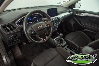 Ford Focus 1.0 EcoBoost Clima Navi Trend Edition Business picture 26