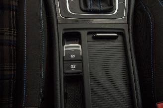 Volkswagen Golf 1.4 TSI GTE Pano Clima Navi picture 17