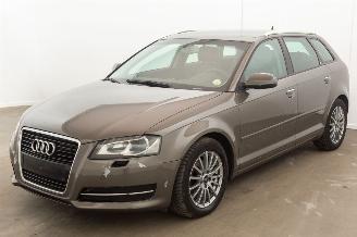 Vaurioauto  passenger cars Audi A3 1.6 TDI Navi Clima Leder 2011/10
