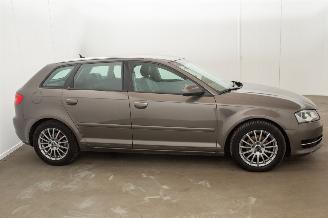 Audi A3 1.6 TDI Navi Clima Leder picture 37