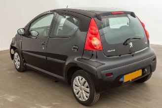 Peugeot 107 1.0-12V XS picture 3