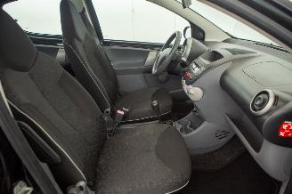 Peugeot 107 1.0-12V XS picture 15