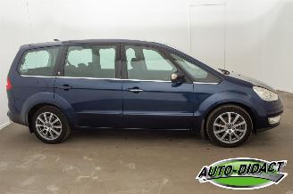 Ford Galaxy 2.0-16V 7p. Clima Ghia Limited picture 38