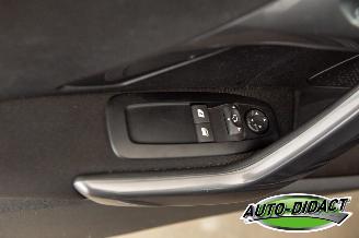 Peugeot 2008 1.2 PureTech 105.313 km Pano Airco Navi Blue Lion picture 13