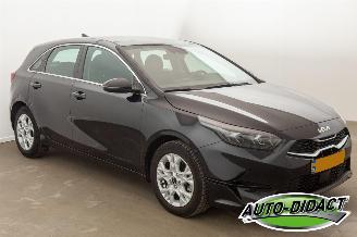 Kia Cee d 1.0 T-GDi 47.565 km Clima Navi Camera DynamicLine picture 2