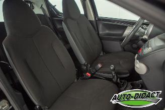 Toyota Aygo 1.0 VVT-i Airco Comfort picture 13