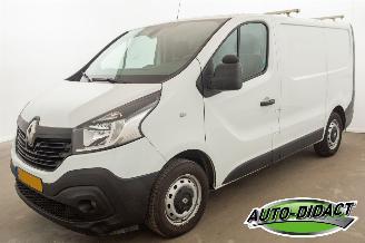 krockskadad bil bedrijf Renault Trafic 1.6 dCi T29 Airco L1H1 Comfort Energy 2019/6