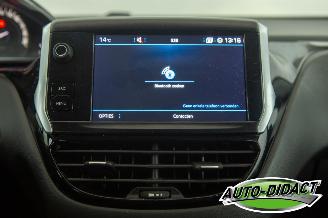 Peugeot 208 1.2 PureTech 66.812 km NAP Airco Blue Lion picture 8