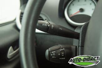 Peugeot 207 1.4 VTi X-line Airco picture 13