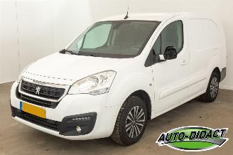 skadebil bedrijf Peugeot Partner 1.6 BlueHDi Autmaat Clima MOTORSTORING 2017/10