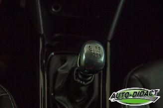 Peugeot 2008 1.6 BlueHDi Clima Navi Blue Lease Executive picture 9