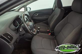 Kia Rio 1.2 51.876 km Clima Navi Camera picture 24