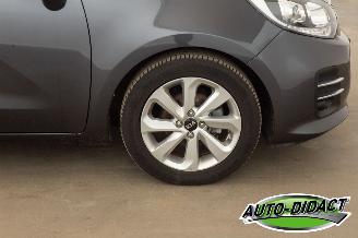 Kia Rio 1.2 51.876 km Clima Navi Camera picture 28