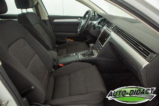 Volkswagen Passat 1.6 TDI Automaat Clima Navi Comfortline Business picture 21