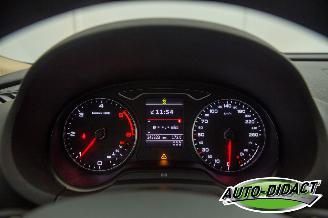 Audi A3 1.6 TDI Clima Navi Leder Ambiente picture 6
