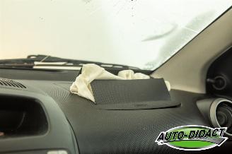 Peugeot 107 1.0-12V XS picture 22