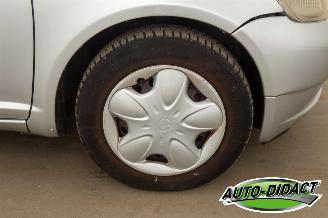 Toyota Yaris 1.3-16V Automaat Airco VVT-i Sol picture 27