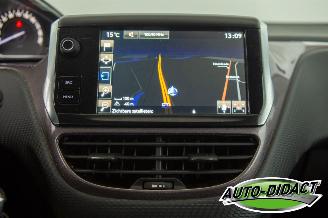Peugeot 2008 1.2 Active 118.099 km Navi Airco picture 7