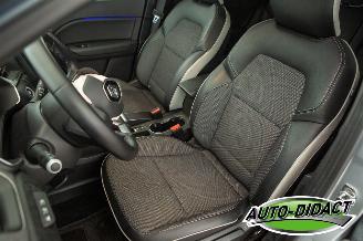 Renault Captur 1.0 TCe Clima Navi 90 Edition One picture 27