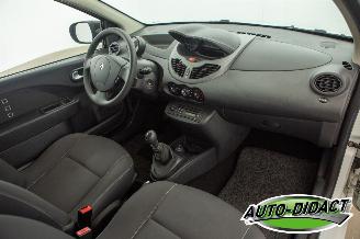 Renault Twingo 1.2-16V Airco Dynamique picture 15