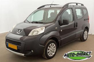 damaged passenger cars Peugeot Bipper 1.4 Outdoor Airco Benzine-LPG 2012/1