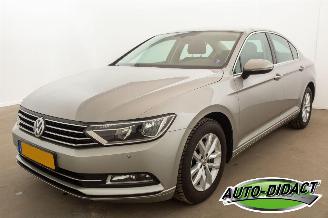 Damaged car Volkswagen Passat 1.4 TSI Clima Navi Highline Business R 2016/8