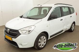 skadebil auto Dacia Logan 1.3 TCe Essential 7p. 107.888 km NAP Airco 2020/3