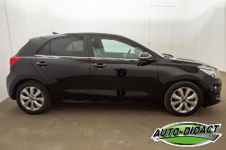 Kia Rio 1.0 Navi Camera Airco Leder Stoelverwarming picture 39
