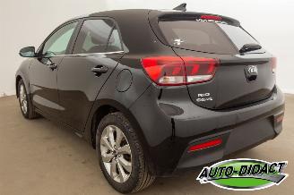 Kia Rio 1.0 Navi Camera Airco Leder Stoelverwarming picture 3