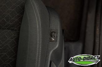 Peugeot 3008 1.2 PureTech Clima Navi Camera Style picture 19