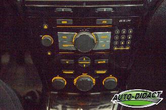 Opel Astra 1.6 Cosmo Navi Stoelverwarming Leder picture 8