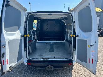 Ford Transit Custom 2.0 TDCI Automatic Euro 6 picture 27