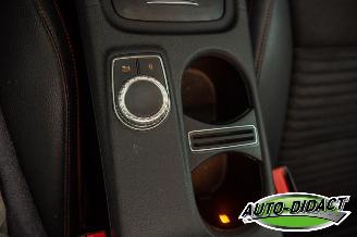 Mercedes Cla-klasse 200 Edition 1 Open dak picture 21