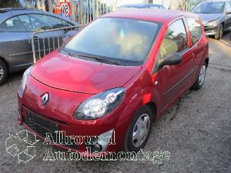 Sloopauto Renault Twingo Twingo II (CN) Hatchback 3-drs 1.2 16V (D4F-772(D4F-J7)) [56kW]  (03-2=
007/09-2014) 2010