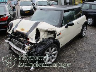 Vrakbiler auto Mini Mini Mini One/Cooper (R50) Hatchback 1.6 16V Cooper (W10-B16A) [85kW]  (06-=
2001/09-2006) 2003