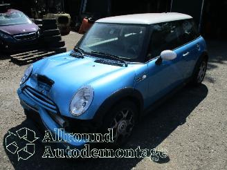 Vrakbiler auto Mini Mini Mini Cooper S (R53) Hatchback 1.6 16V (W11-B16A) [120kW]  (03-2002/09-=
2006) 2004