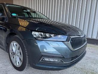 Skoda Octavia 2.0 TDI DSG Combi Style Head-Up picture 14