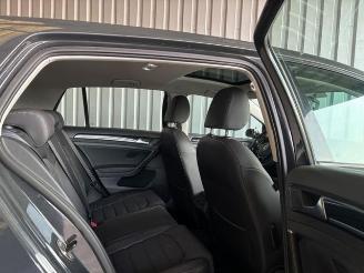 Volkswagen Golf VII Lim. 2.0 TDI Highline DSG / Panorama picture 12